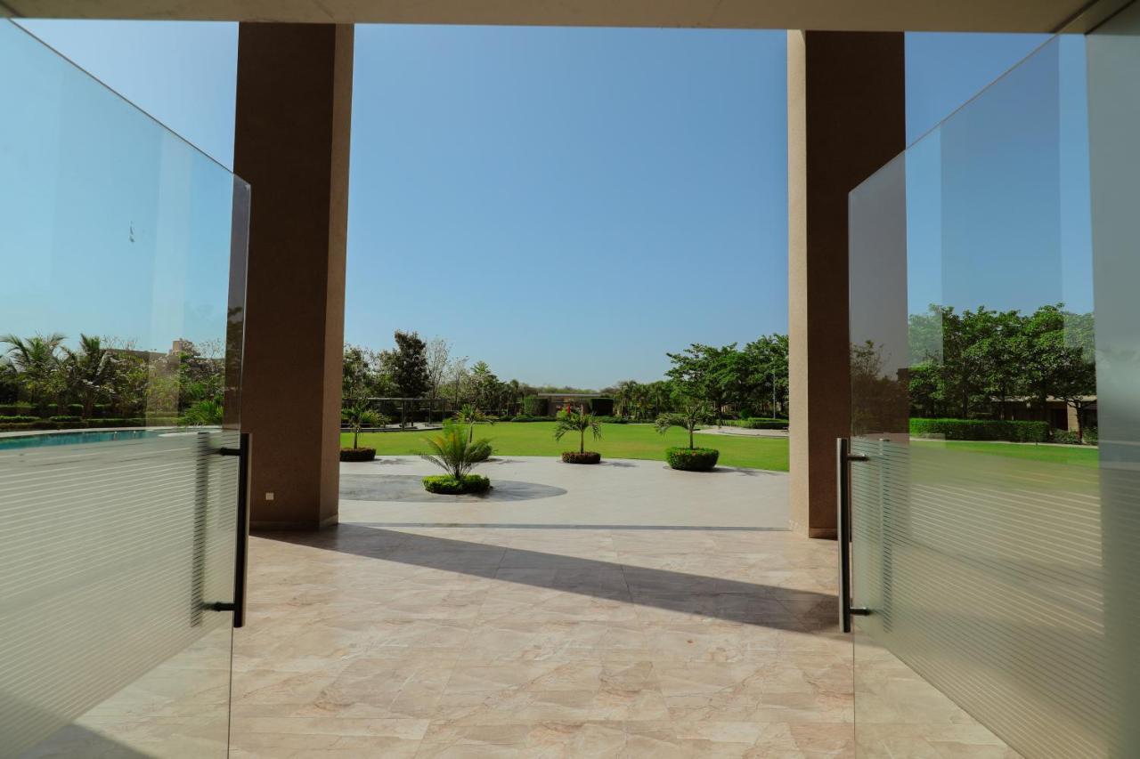 Club Heaven Palanpur Hotell Exteriör bild