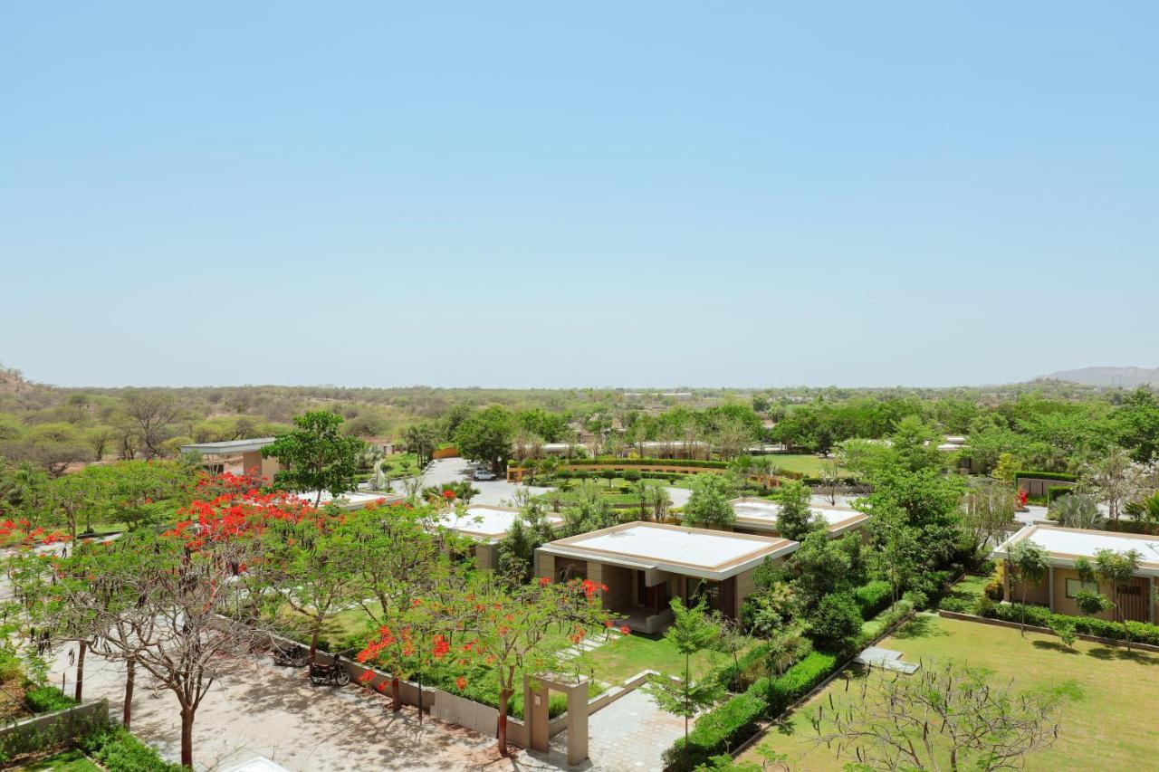 Club Heaven Palanpur Hotell Exteriör bild